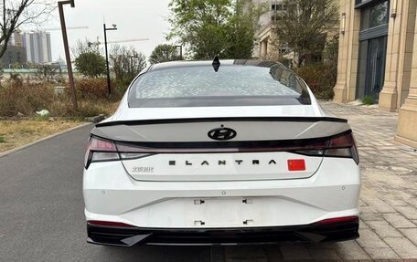 Hyundai Elantra, 2022 год, 1 275 000 рублей, 3 фотография