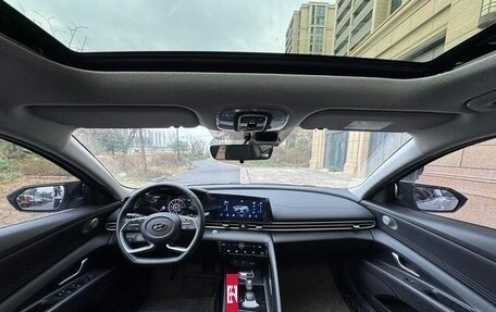 Hyundai Elantra, 2022 год, 1 275 000 рублей, 11 фотография