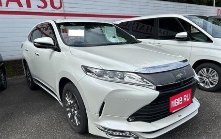 Toyota Harrier, 2019 год, 1 990 000 рублей, 4 фотография