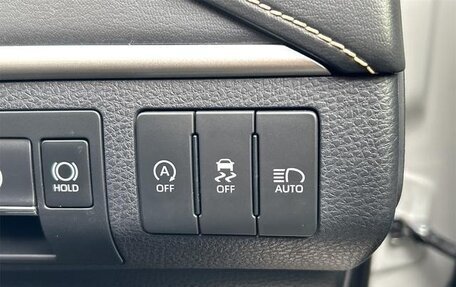 Toyota Harrier, 2019 год, 1 990 000 рублей, 16 фотография