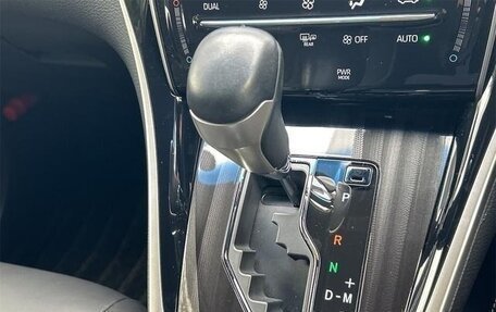 Toyota Harrier, 2019 год, 1 990 000 рублей, 15 фотография