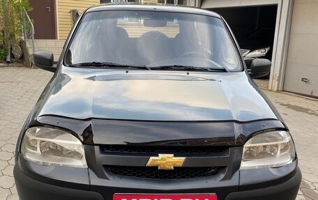 Chevrolet Niva I рестайлинг, 2008 год, 549 000 рублей, 2 фотография
