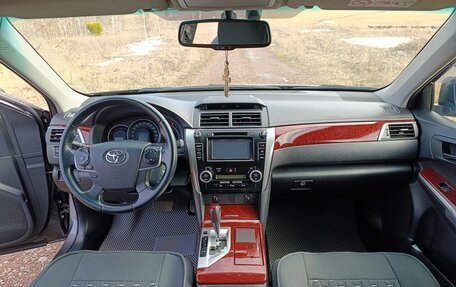 Toyota Camry, 2013 год, 1 700 000 рублей, 29 фотография