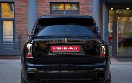 Rolls-Royce Cullinan, 2024 год, 65 000 000 рублей, 7 фотография