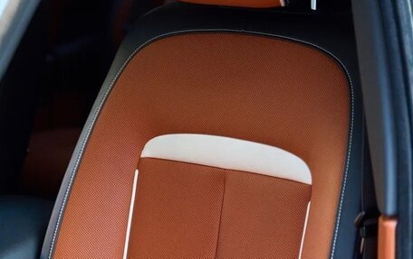 Rolls-Royce Cullinan, 2024 год, 65 000 000 рублей, 23 фотография