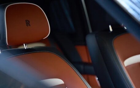 Rolls-Royce Cullinan, 2024 год, 65 000 000 рублей, 28 фотография