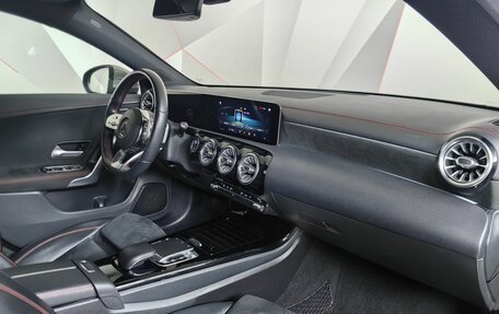 Mercedes-Benz CLA, 2019 год, 2 900 000 рублей, 13 фотография