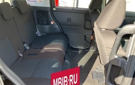 Toyota Roomy I, 2021 год, 415 000 рублей, 12 фотография