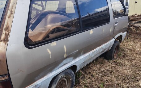 Toyota MasterAce Surf, 1989 год, 30 000 рублей, 4 фотография