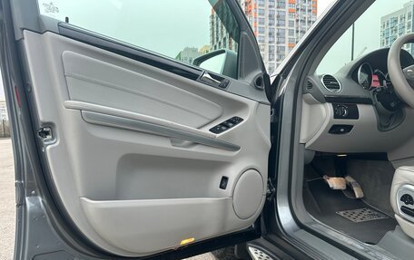 Mercedes-Benz GL-Класс, 2011 год, 3 000 000 рублей, 13 фотография