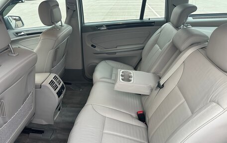 Mercedes-Benz GL-Класс, 2011 год, 3 000 000 рублей, 23 фотография