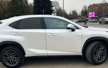 Lexus NX I, 2015 год, 2 600 000 рублей, 3 фотография