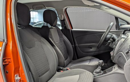 Renault Kaptur I рестайлинг, 2017 год, 1 299 000 рублей, 30 фотография