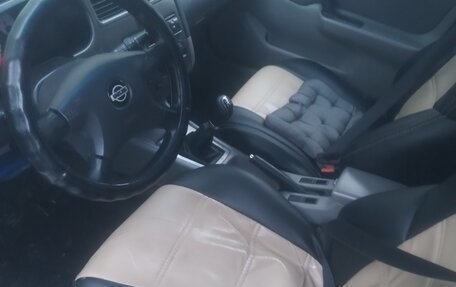 Nissan Primera II рестайлинг, 2001 год, 180 000 рублей, 4 фотография