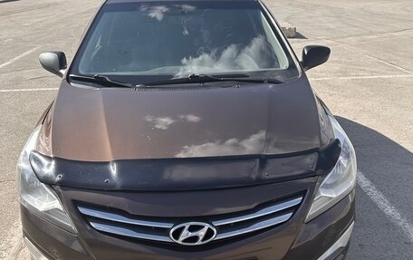 Hyundai Solaris II рестайлинг, 2014 год, 720 000 рублей, 1 фотография