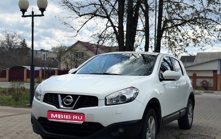 Nissan Qashqai, 2011 год, 810 000 рублей, 1 фотография