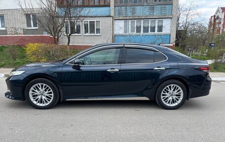 Toyota Camry, 2018 год, 2 300 000 рублей, 2 фотография