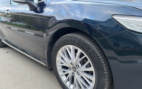 Toyota Camry, 2018 год, 2 300 000 рублей, 15 фотография