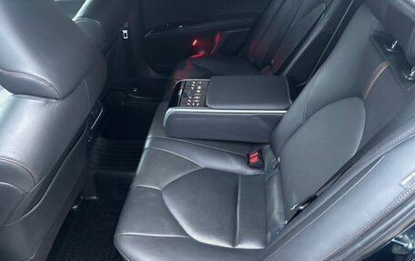 Toyota Camry, 2018 год, 2 300 000 рублей, 23 фотография