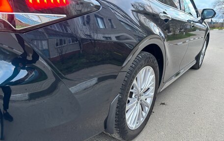 Toyota Camry, 2018 год, 2 300 000 рублей, 13 фотография