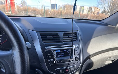 Hyundai Solaris II рестайлинг, 2014 год, 720 000 рублей, 6 фотография