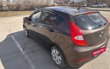 Hyundai Solaris II рестайлинг, 2014 год, 720 000 рублей, 4 фотография