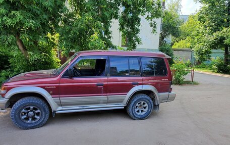 Mitsubishi Pajero III рестайлинг, 1995 год, 400 000 рублей, 2 фотография
