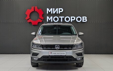 Volkswagen Tiguan II, 2019 год, 2 625 000 рублей, 2 фотография