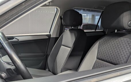 Volkswagen Tiguan II, 2019 год, 2 625 000 рублей, 13 фотография