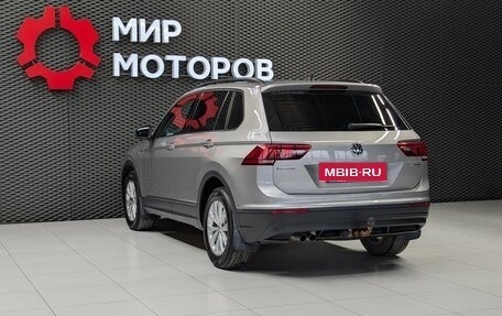 Volkswagen Tiguan II, 2019 год, 2 625 000 рублей, 6 фотография