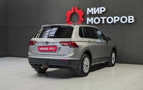 Volkswagen Tiguan II, 2019 год, 2 625 000 рублей, 4 фотография