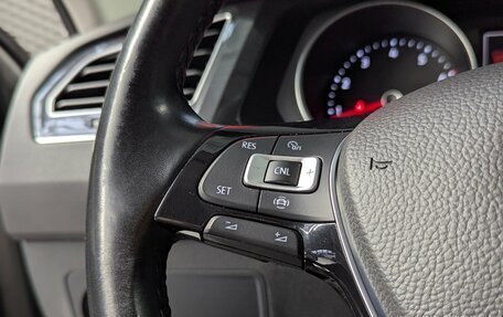 Volkswagen Tiguan II, 2019 год, 2 625 000 рублей, 22 фотография