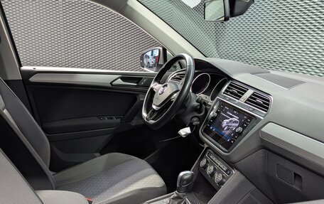 Volkswagen Tiguan II, 2019 год, 2 625 000 рублей, 30 фотография