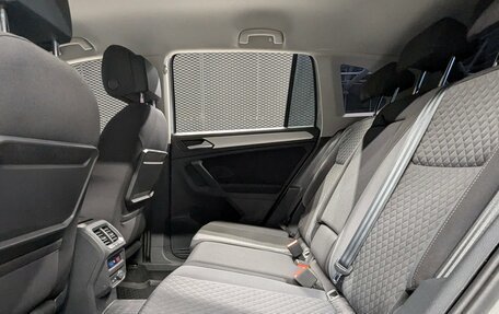 Volkswagen Tiguan II, 2019 год, 2 625 000 рублей, 37 фотография