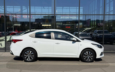 Hyundai Solaris II рестайлинг, 2018 год, 1 300 000 рублей, 4 фотография