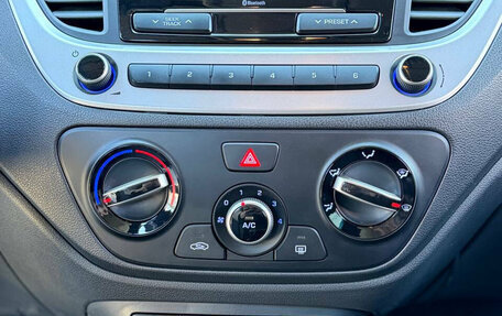 Hyundai Solaris II рестайлинг, 2018 год, 1 300 000 рублей, 13 фотография