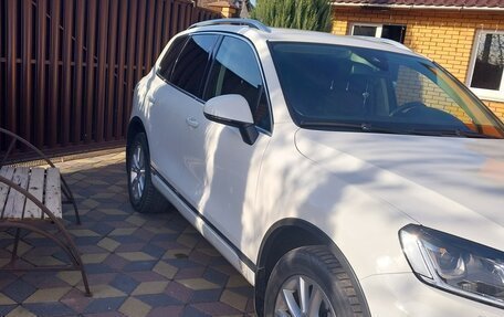 Volkswagen Touareg III, 2016 год, 3 580 000 рублей, 2 фотография