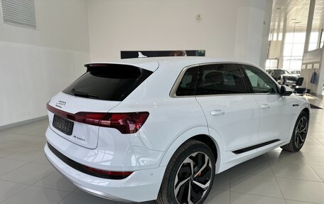 Audi e-tron I, 2021 год, 4 700 000 рублей, 3 фотография