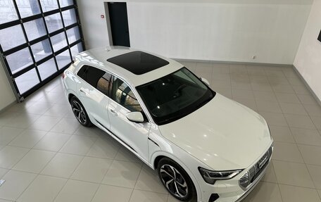 Audi e-tron I, 2021 год, 4 700 000 рублей, 9 фотография