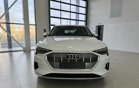 Audi e-tron I, 2021 год, 4 700 000 рублей, 8 фотография