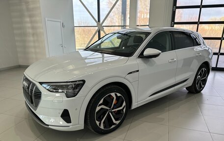 Audi e-tron I, 2021 год, 4 700 000 рублей, 7 фотография