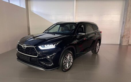 Toyota Highlander, 2026 год, 4 987 000 рублей, 1 фотография