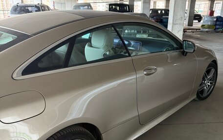 Mercedes-Benz E-Класс, 2018 год, 4 200 000 рублей, 5 фотография