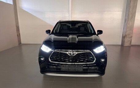 Toyota Highlander, 2026 год, 4 987 000 рублей, 2 фотография