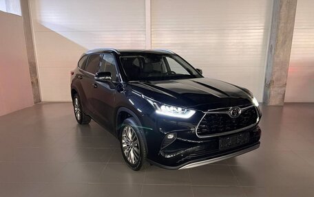 Toyota Highlander, 2026 год, 4 987 000 рублей, 3 фотография