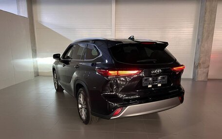 Toyota Highlander, 2026 год, 4 987 000 рублей, 5 фотография