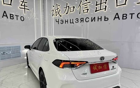 Toyota Corolla, 2023 год, 1 820 000 рублей, 5 фотография