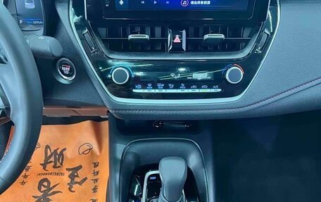 Toyota Corolla, 2023 год, 1 820 000 рублей, 10 фотография