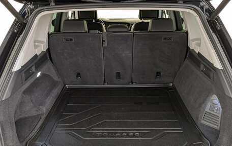 Volkswagen Touareg III, 2018 год, 5 650 000 рублей, 10 фотография