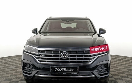 Volkswagen Touareg III, 2018 год, 5 650 000 рублей, 2 фотография